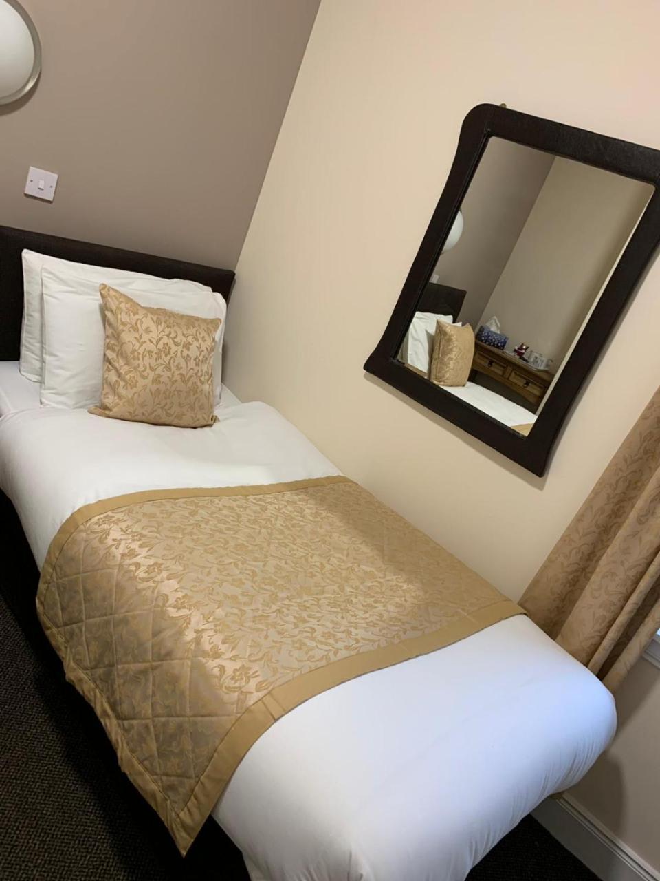 Waverley Inn Lodge Dingwall Zewnętrze zdjęcie
